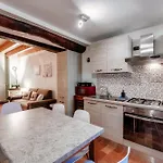 Willow House By Quokka 360 - In The Historic Village Of * Sala Comacina