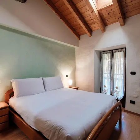 Willow House By Quokka 360 - In The Heart Of * Sala Comacina